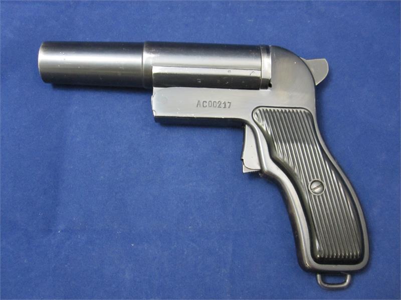 Polish 26.5MM Flare Pistol